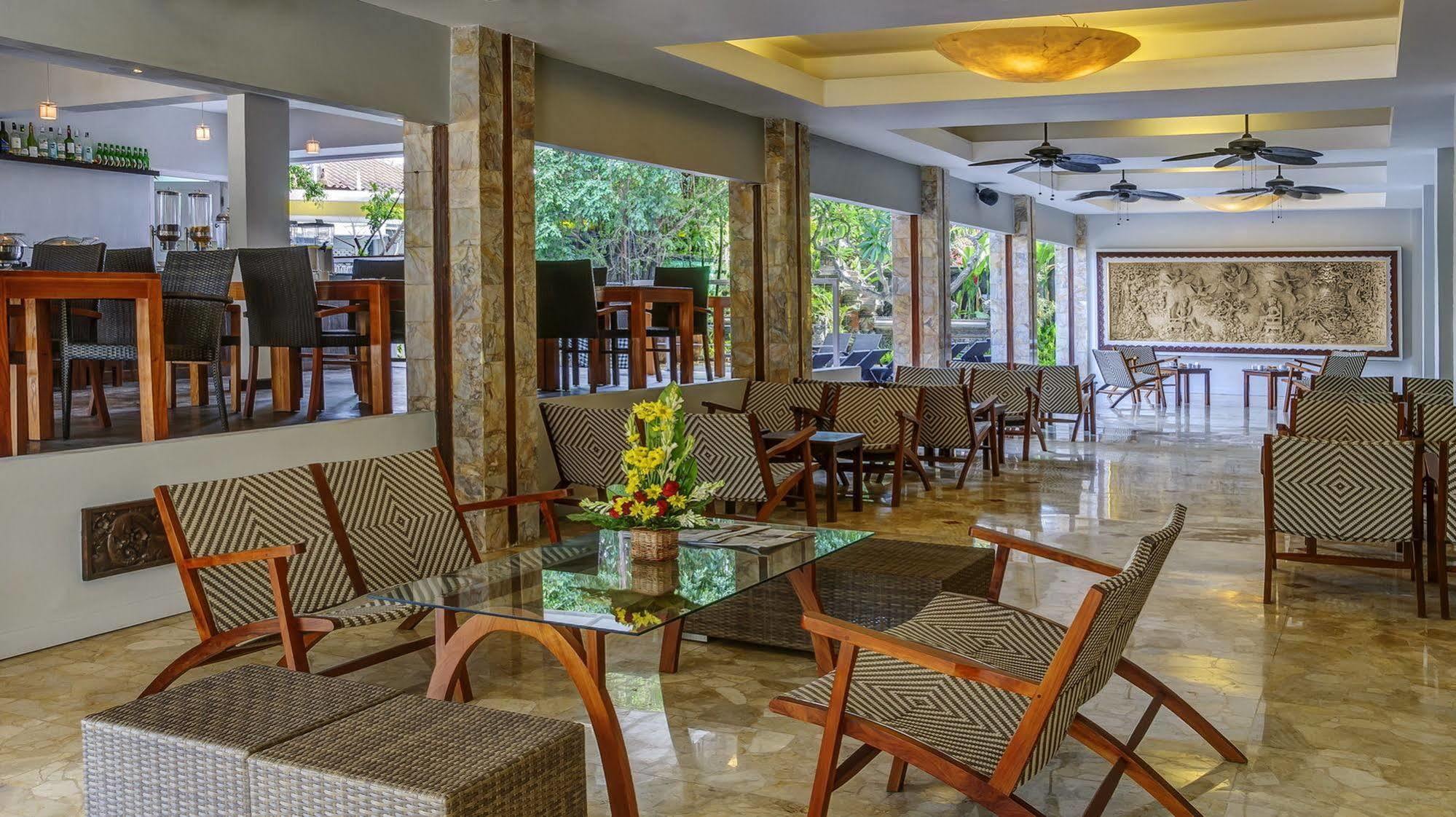Maharani Beach Hotel Kuta Lombok Exterior foto