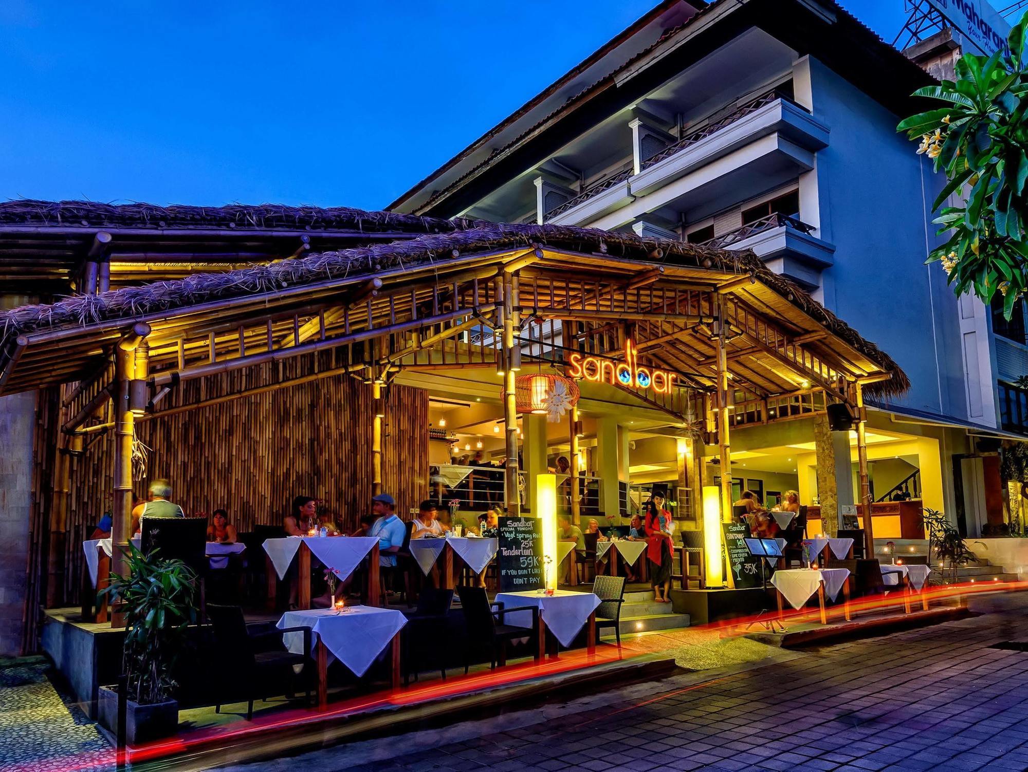 Maharani Beach Hotel Kuta Lombok Exterior foto